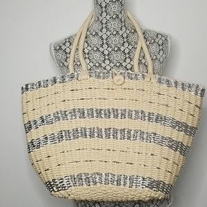 Woven tote
